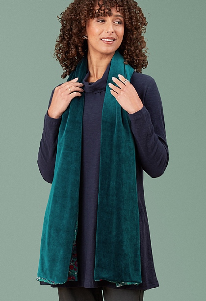 Victoria Velvet Scarf