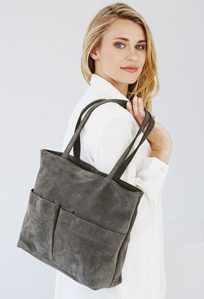 Finley Shopper